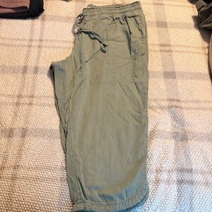 Women’s cargo jogger